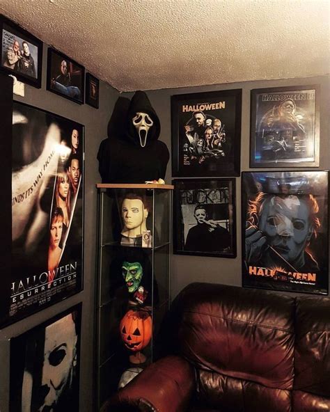 horror movie bedroom decor|More.